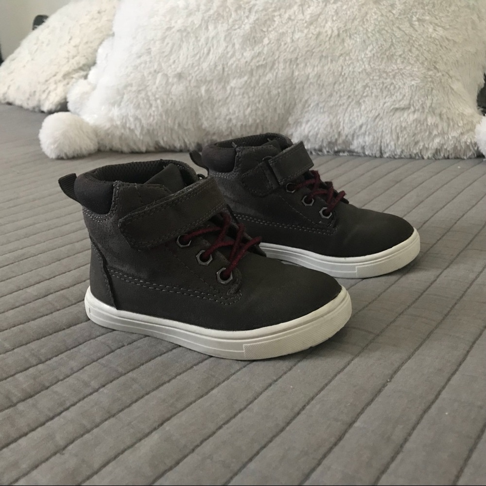 Sold: Carters toddlers shoes